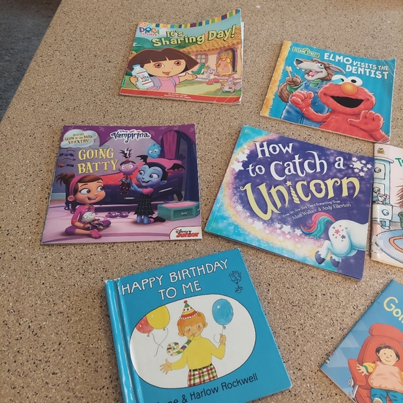 Book lot bundle kids reading 📚 - Picture 3 of 4